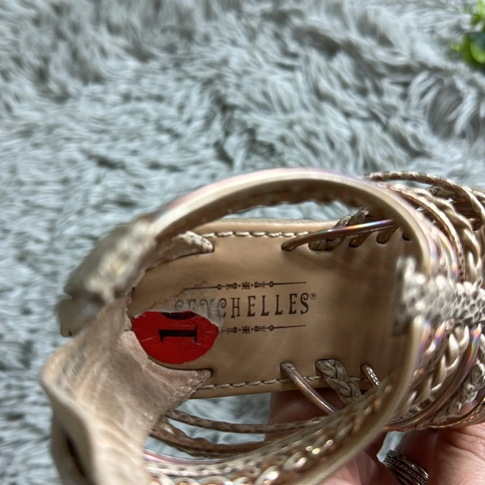 Seychelles gold gladiator sandals little girls size 10